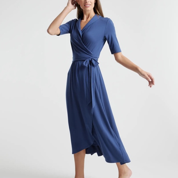 Quince Medium Navy wrap dress - Picture 1 of 3